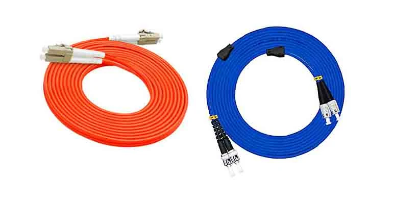 Network Access Sc/APC-FC/Upc 0.9mm Single Mode Fiber Optic Patch Cord